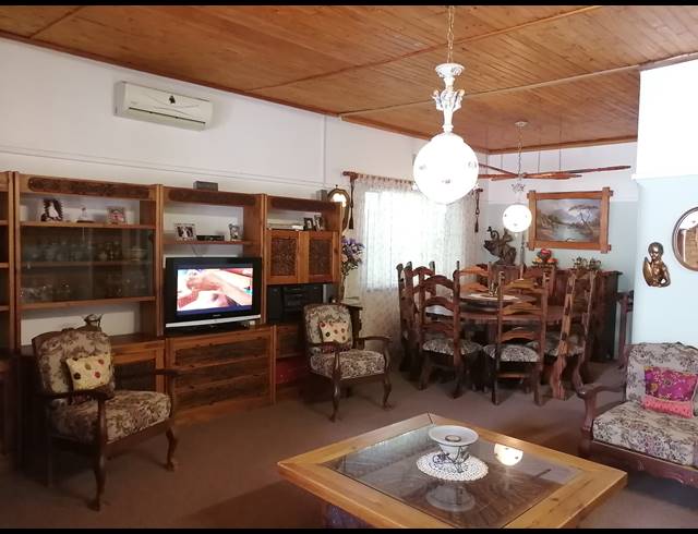 4 BEDROOM FREESTANDING SOLD IN STILFONTEIN EXT 2